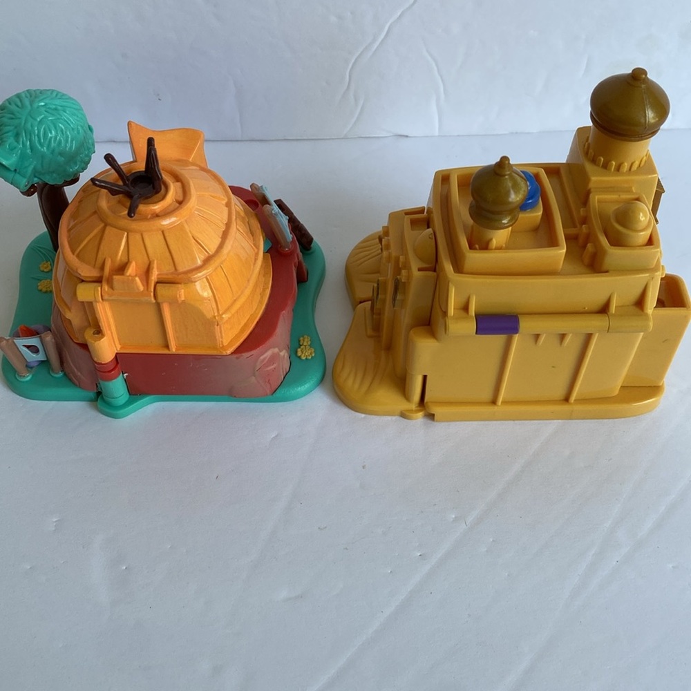 Vintage Bluebird Toys Disney Aladdin and Pocahontas homes VGUC - Picture 2 of 7